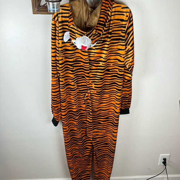 Tiger Halloween costume L/XL - Picture 4 of 16